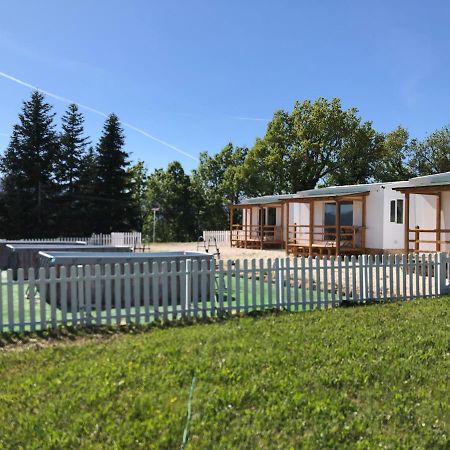 In Country Luxury Lodges Camerino Exterior foto