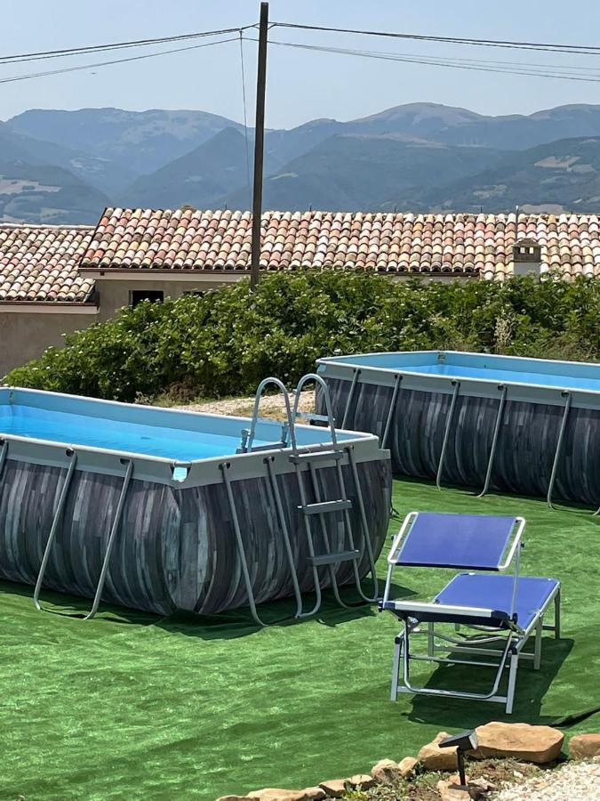 In Country Luxury Lodges Camerino Exterior foto